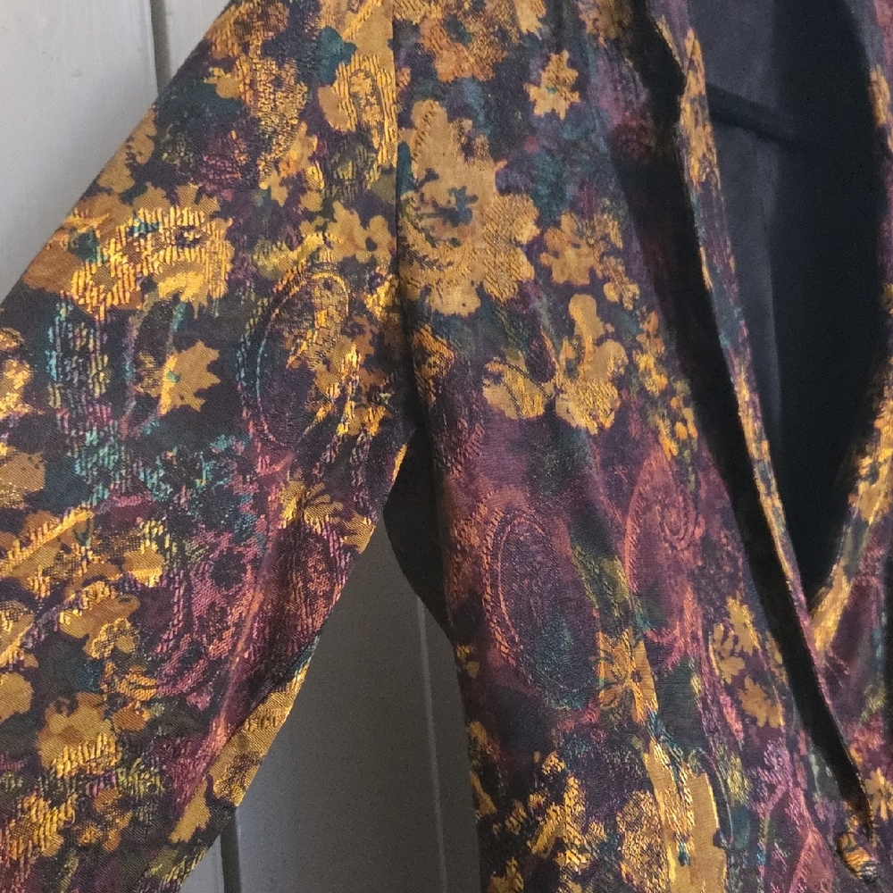 Floral Patterned Blazer - Picture 3 of 7